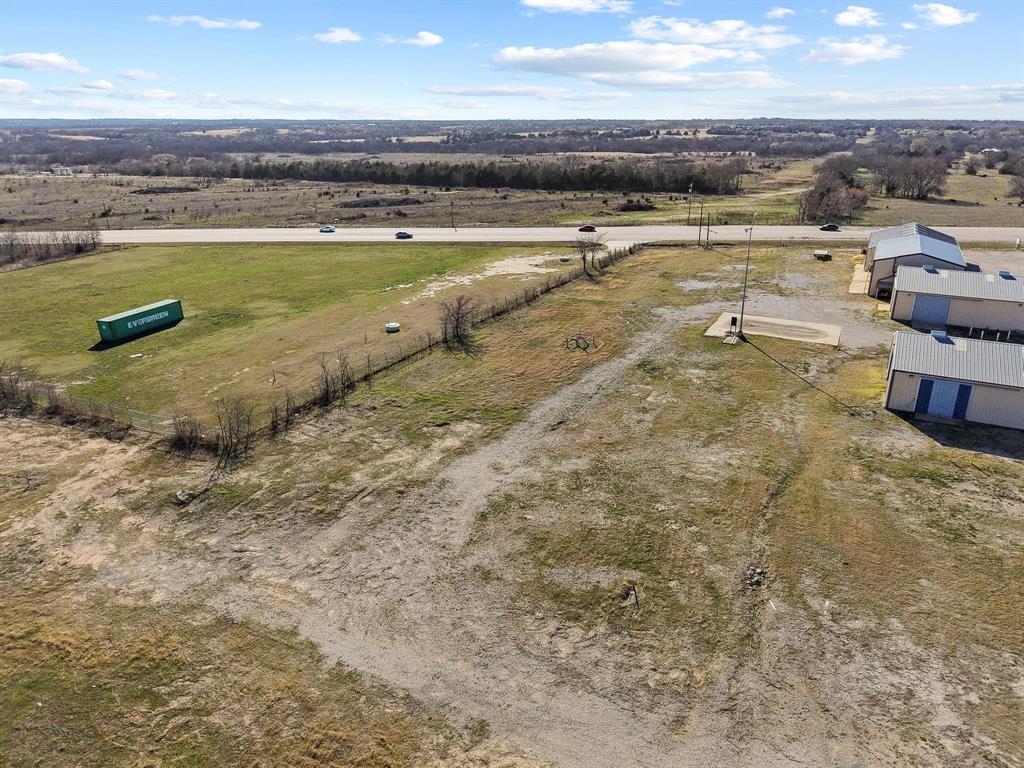 0000 N Fm 1417 Property Photo 9