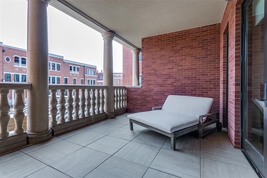 350 Central Avenue 206 Property Photo 25