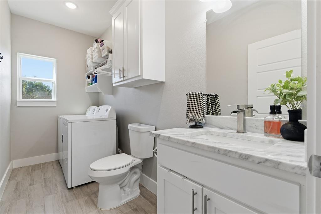 5708 Black Pine Property Photo 13