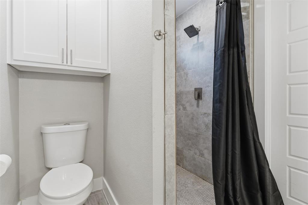 5708 Black Pine Property Photo 24