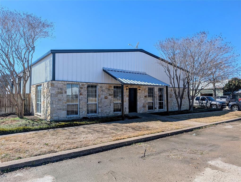 365 Val Verde Road