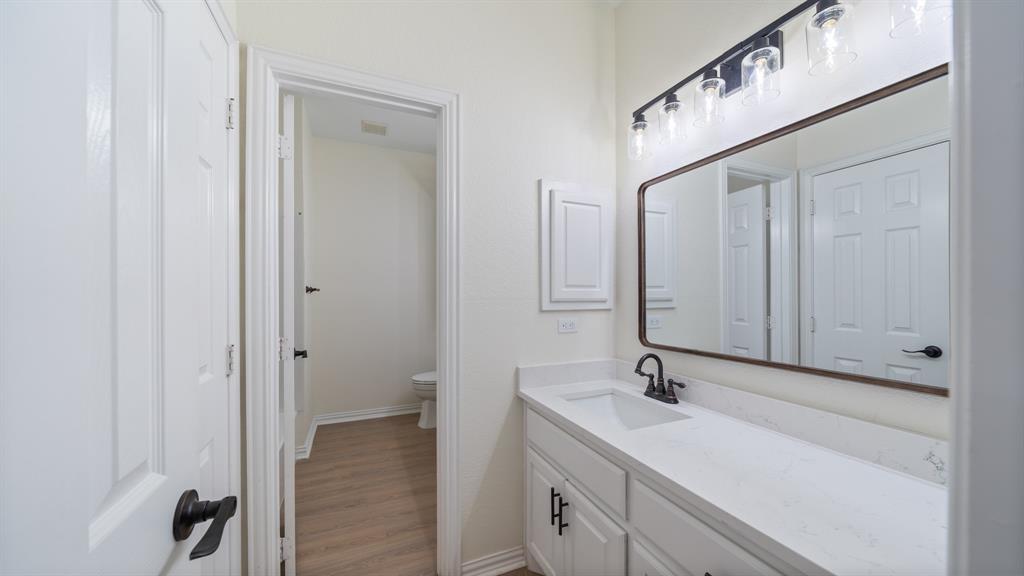 8789 Colonial Drive Property Photo 5