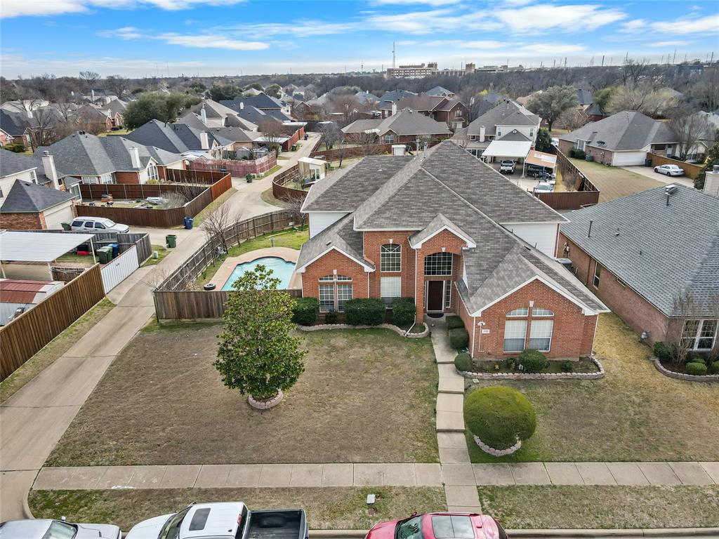 2110 Oak Forest Drive Property Photo 1