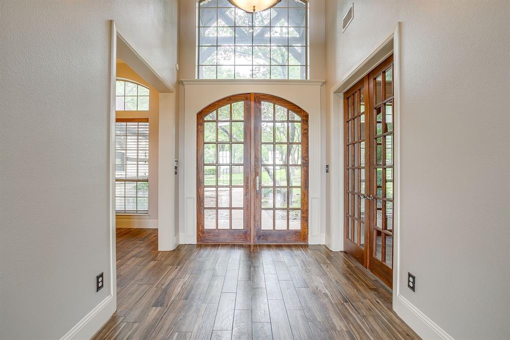 163 Oakcrest Hills Drive Property Photo 4