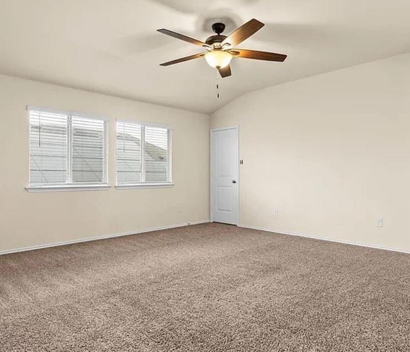 5561 Perditas Drive Property Photo 12
