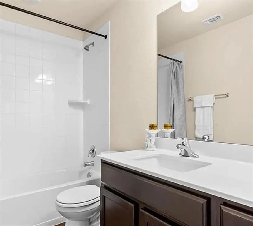 5561 Perditas Drive Property Photo 20