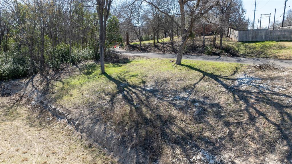 1141 Redondo Drive Property Photo 14