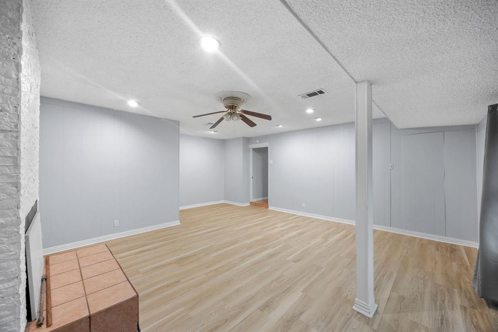 2438 Lasalle Drive Property Photo 5