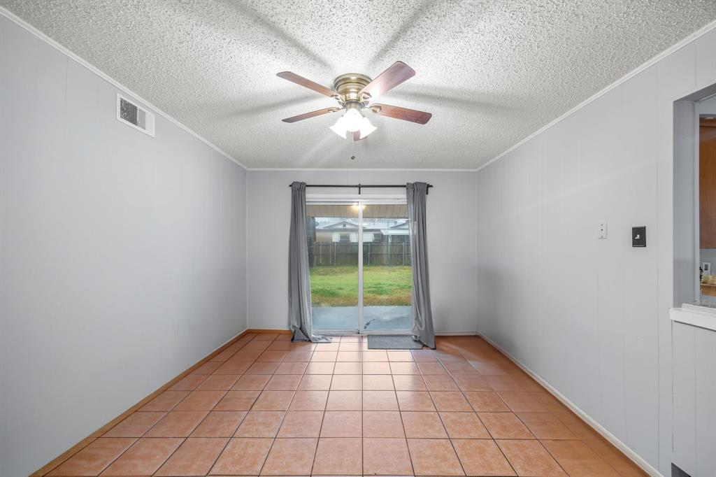 2438 Lasalle Drive Property Photo 13