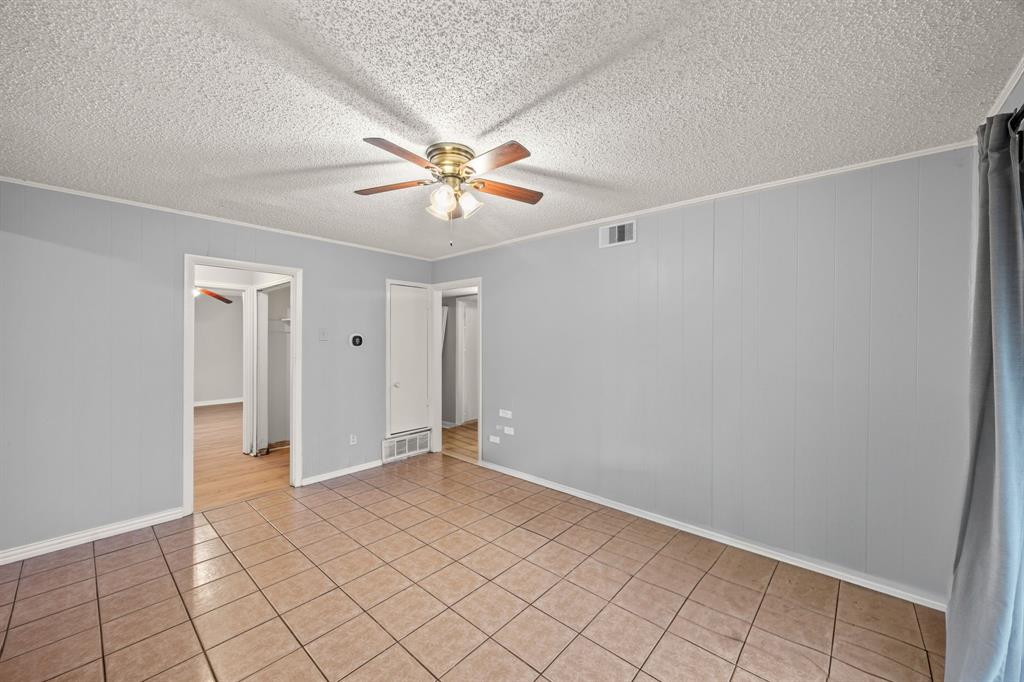 2438 Lasalle Drive Property Photo 15