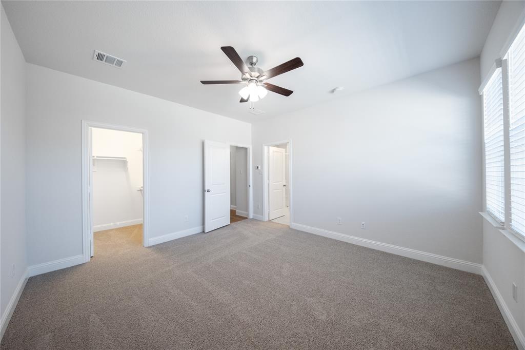 2032 Naples Drive Property Photo 9