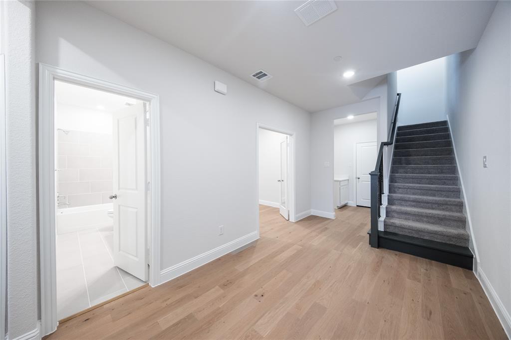 2032 Naples Drive Property Photo 13