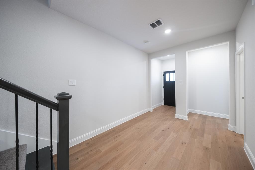 2032 Naples Drive Property Photo 14