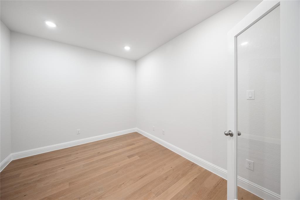 2032 Naples Drive Property Photo 16