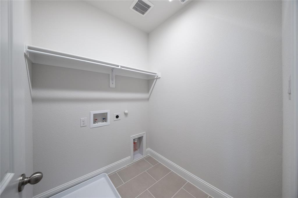 2032 Naples Drive Property Photo 24