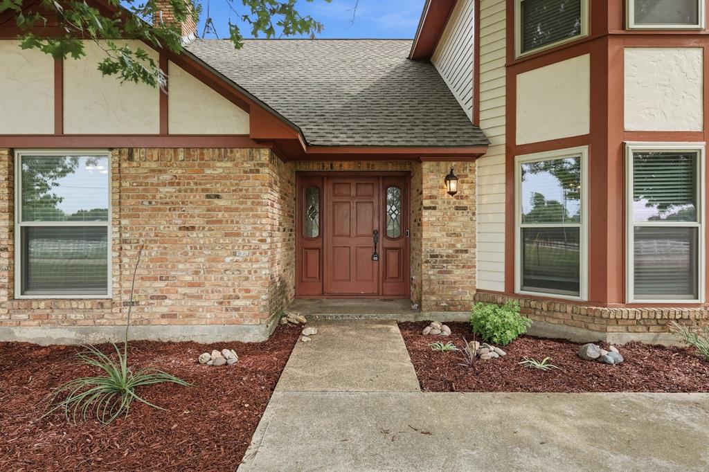 11303 Southwind Place Property Photo 3