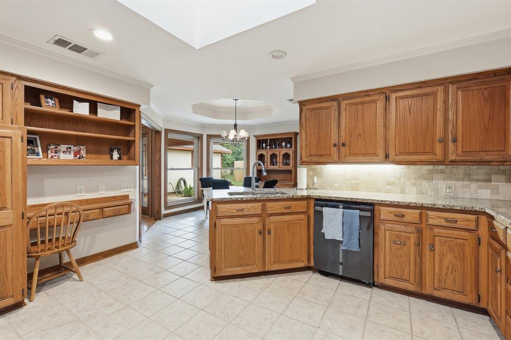 11303 Southwind Place Property Photo 8