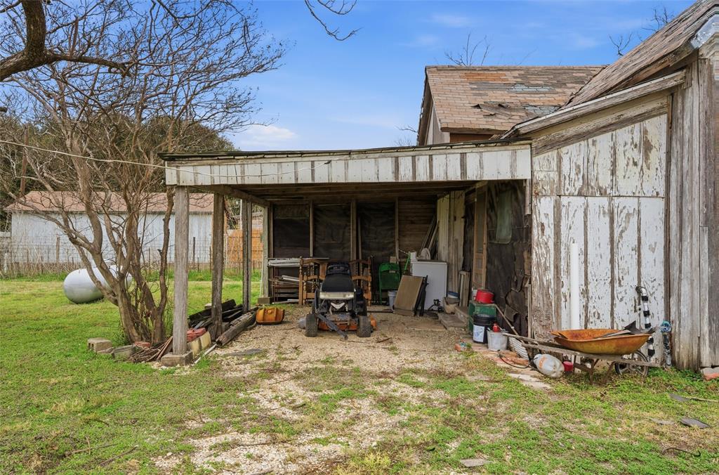 243 County Road 350 Property Photo 6