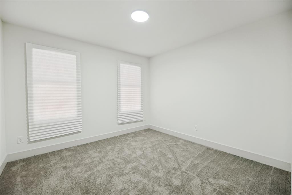 110 N Cliff Street Property Photo 5