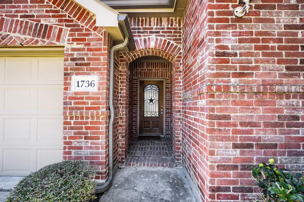1736 Shoebill Drive Property Photo 2