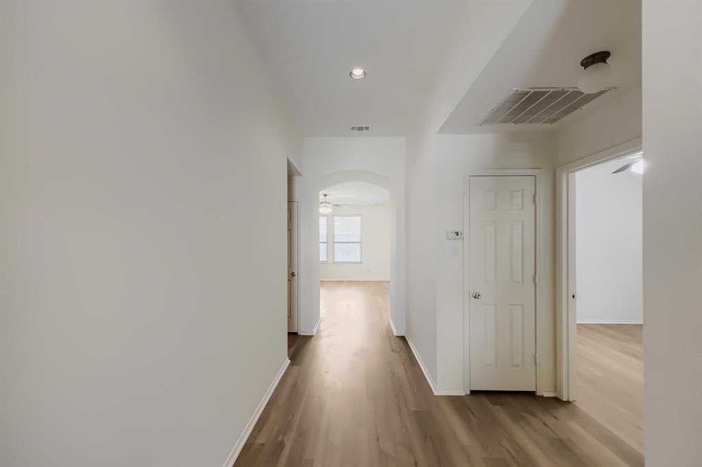 1736 Shoebill Drive Property Photo 3