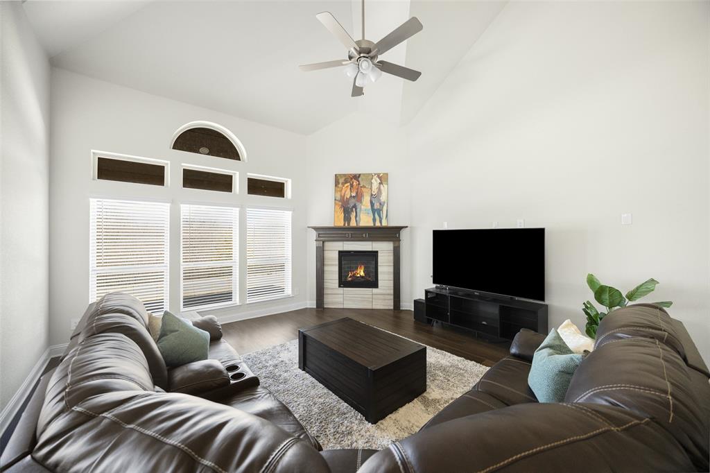 1411 Stellar Truth Way Property Photo 7