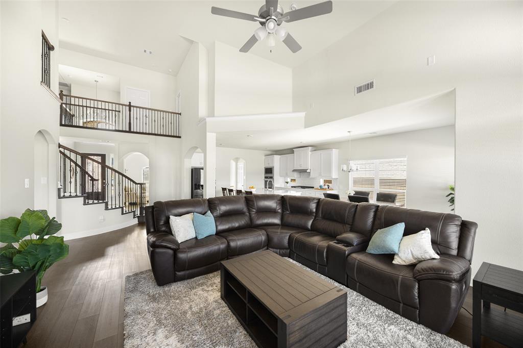 1411 Stellar Truth Way Property Photo 8