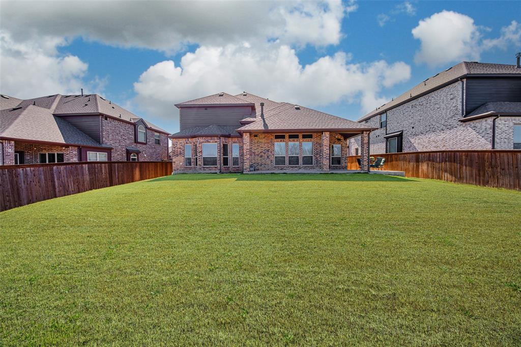 1411 Stellar Truth Way Property Photo 28