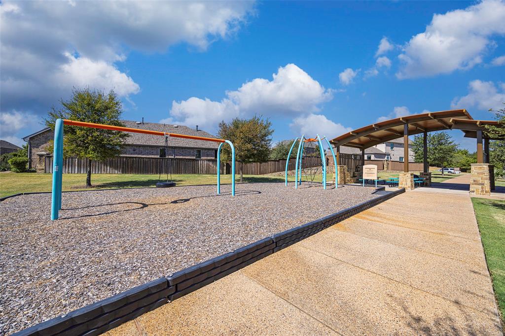 1411 Stellar Truth Way Property Photo 33
