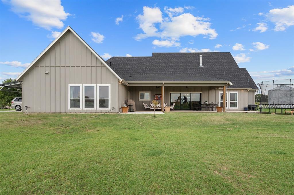 109 County Road 2696 Property Photo 35
