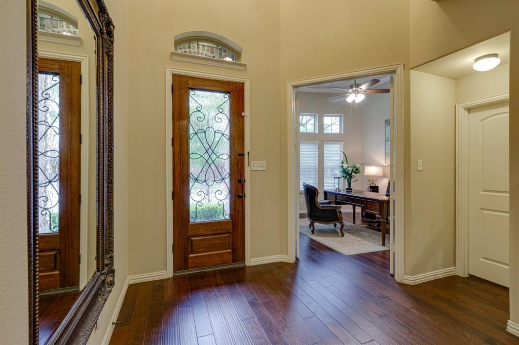 6904 Helena Way Property Photo 6