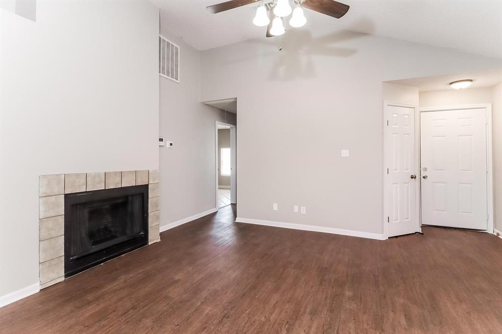 4713 Poppy Drive Property Photo 3