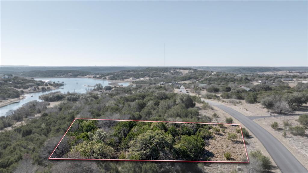 880 Sunfish Point Property Photo 4