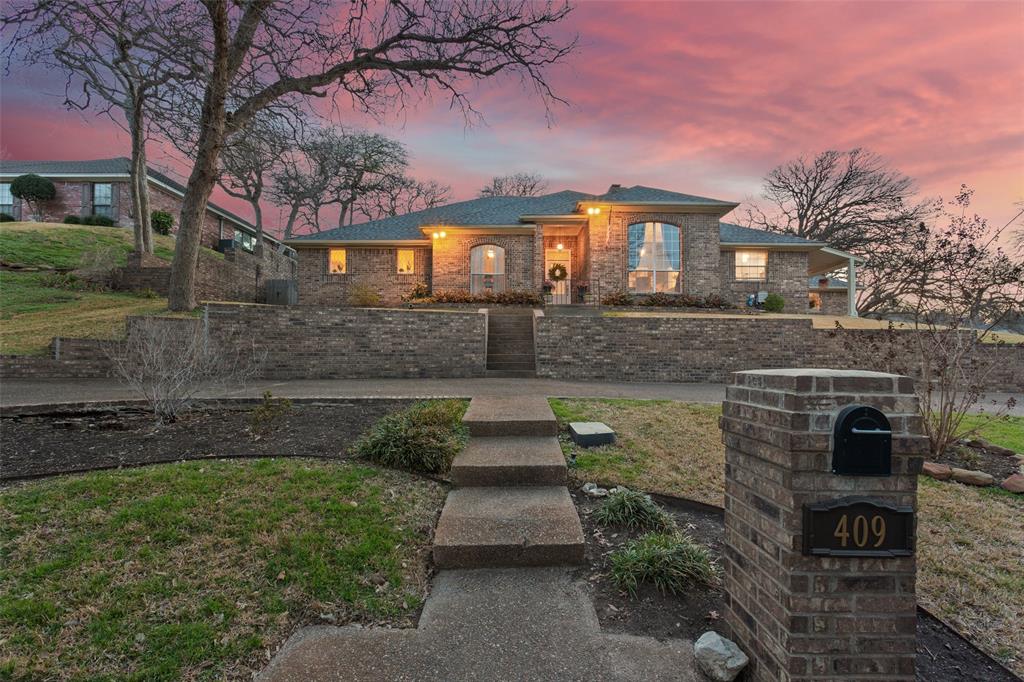409 Shadow Mountain Drive Property Photo 1
