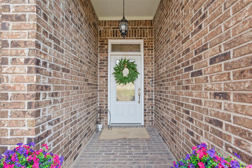 409 Shadow Mountain Drive Property Photo 2
