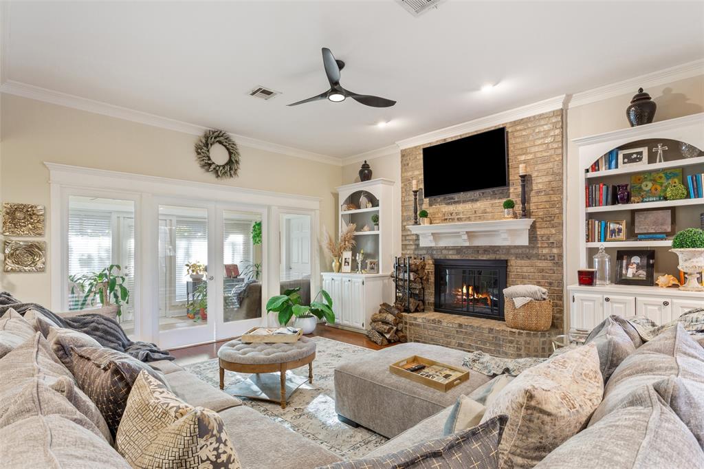 409 Shadow Mountain Drive Property Photo 3