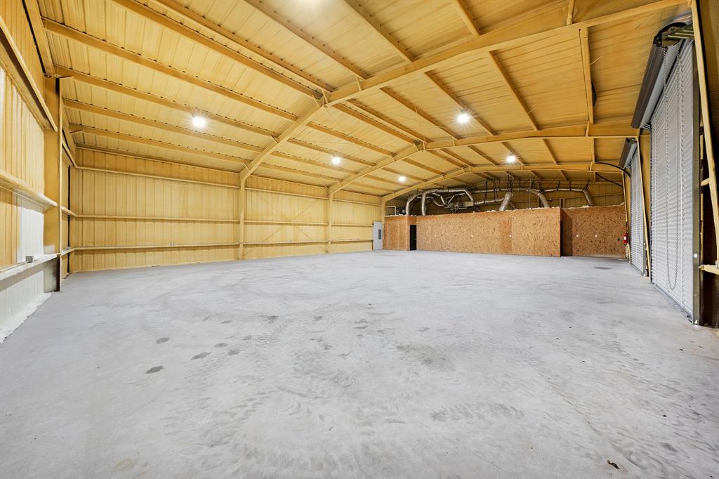 1240 Blackland Trail Property Photo 10