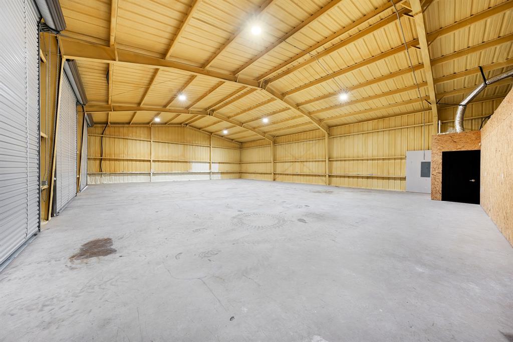 1240 Blackland Trail Property Photo 11