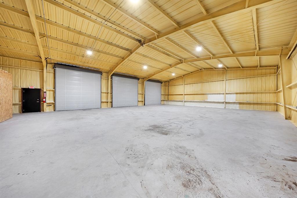 1240 Blackland Trail Property Photo 12