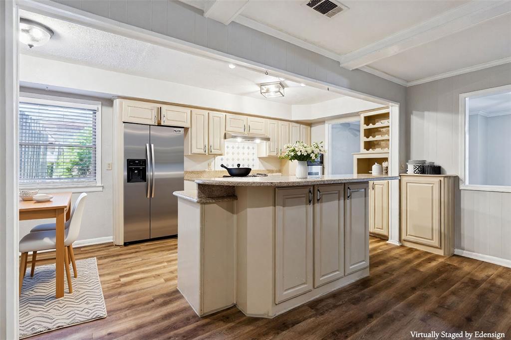 1017 Denmark Street Property Photo 7