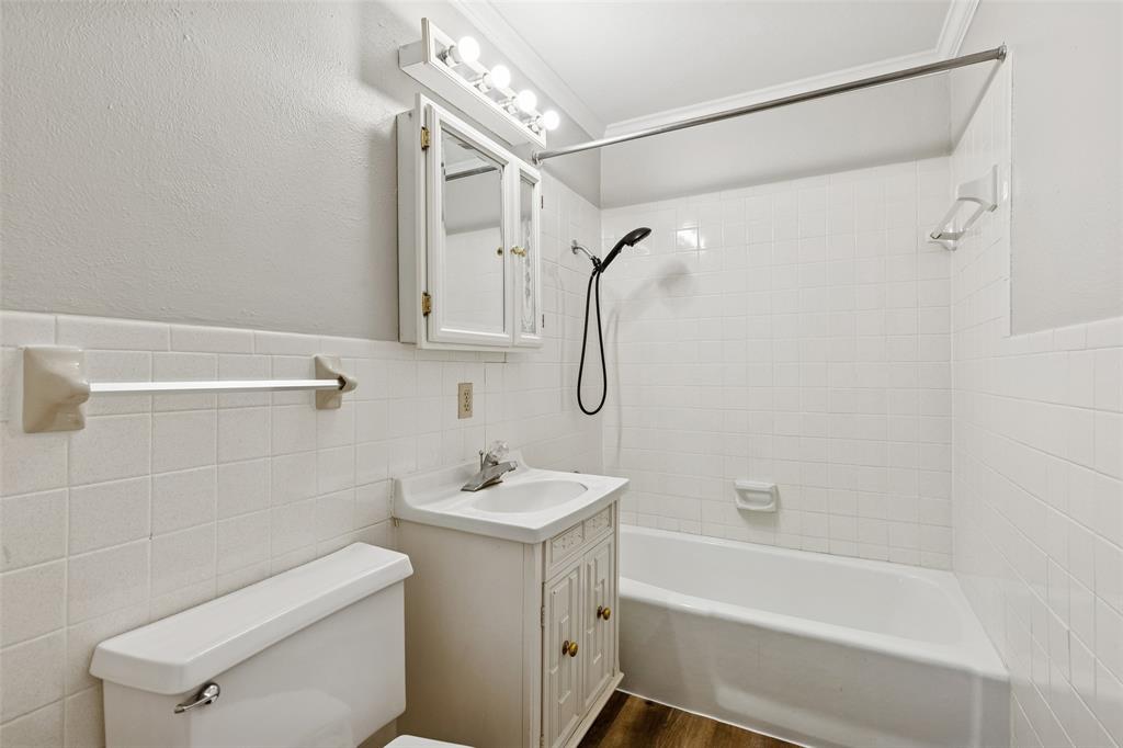 1017 Denmark Street Property Photo 16
