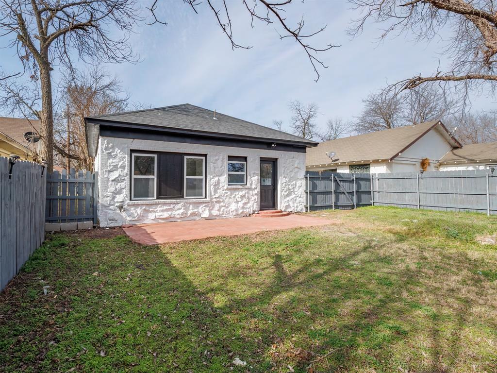 1610 1st Street Property Photo 7