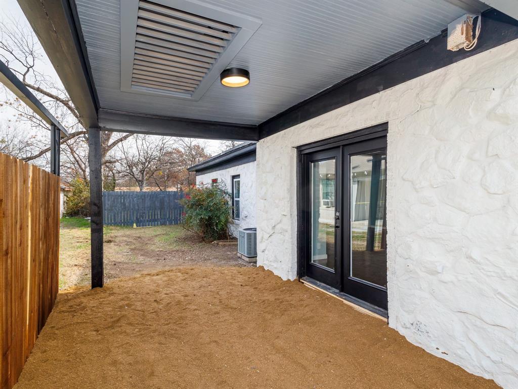 1610 1st Street Property Photo 11