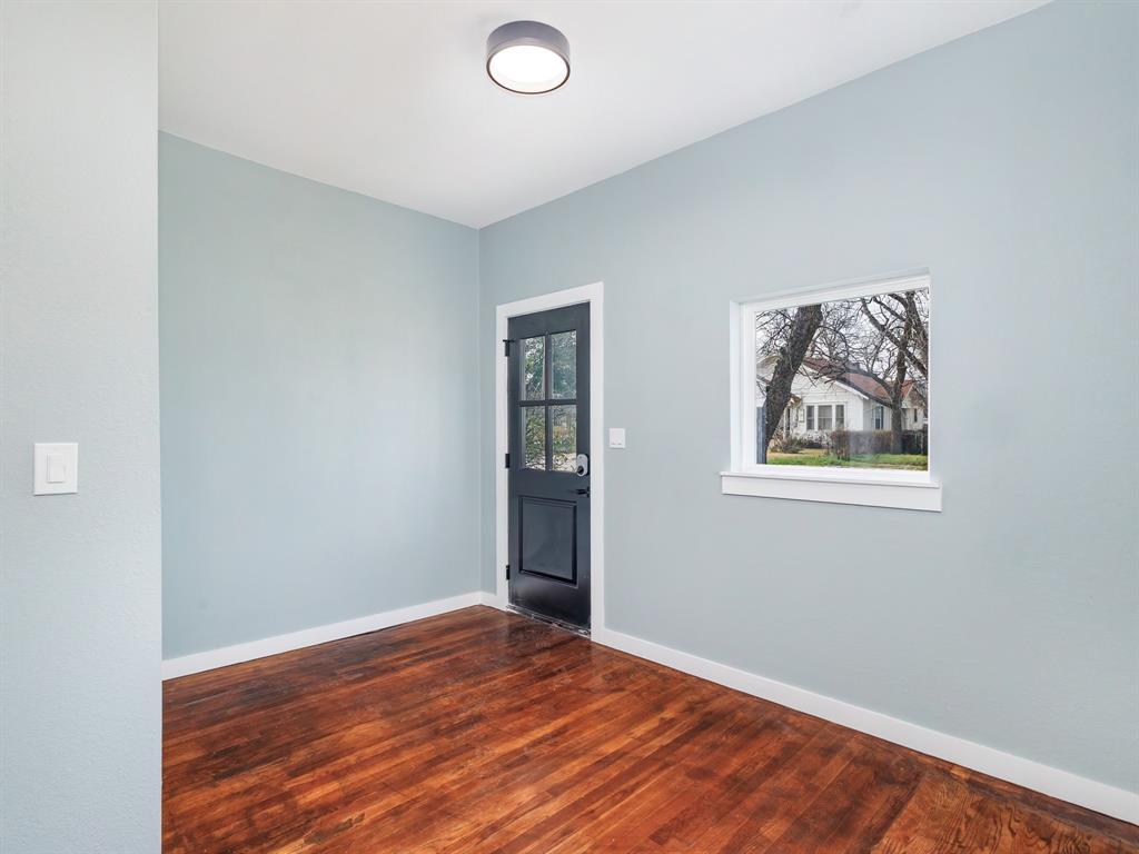 1610 1st Street Property Photo 12
