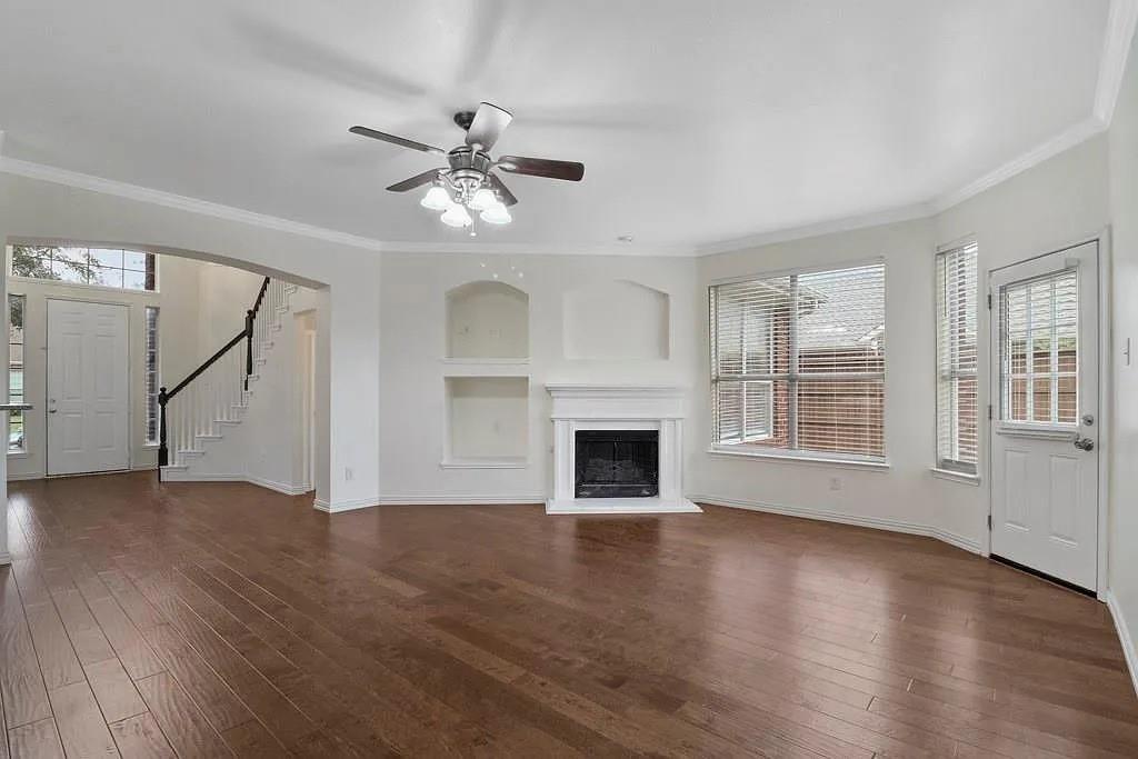1525 Dimmit Drive Property Photo 1