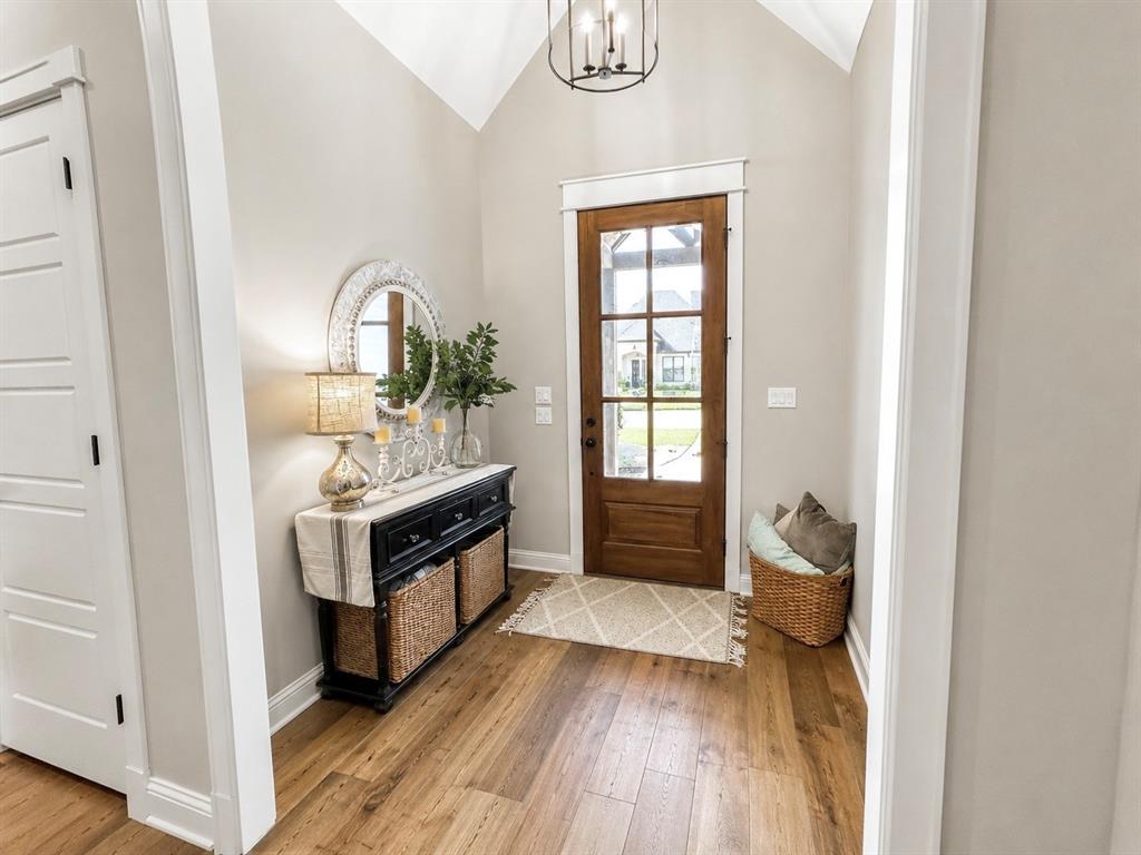7334 Tule Creek Lane Property Photo 3