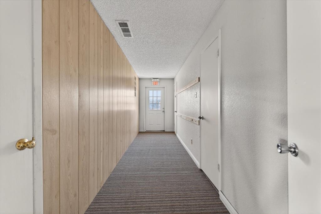 611 W Spring Valley Road Property Photo 26