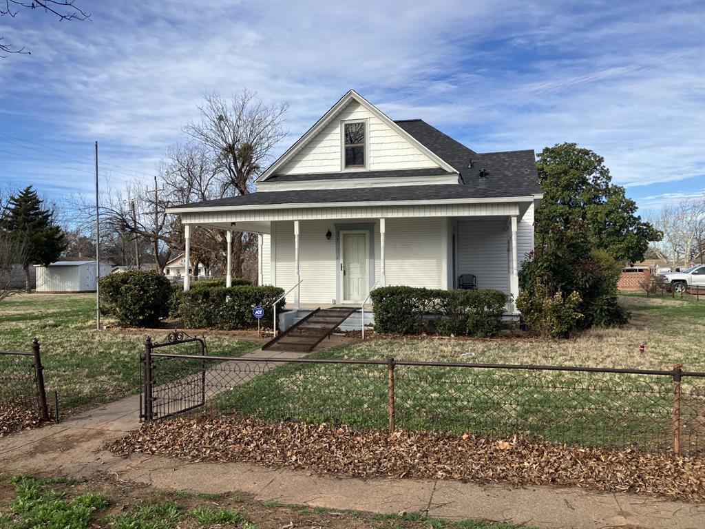 109 N Foley Street Property Photo 1