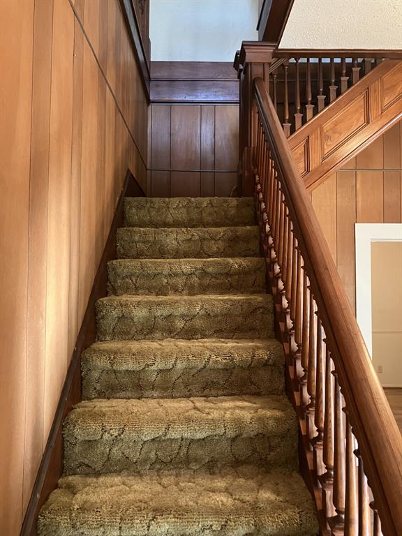 109 N Foley Street Property Photo 17