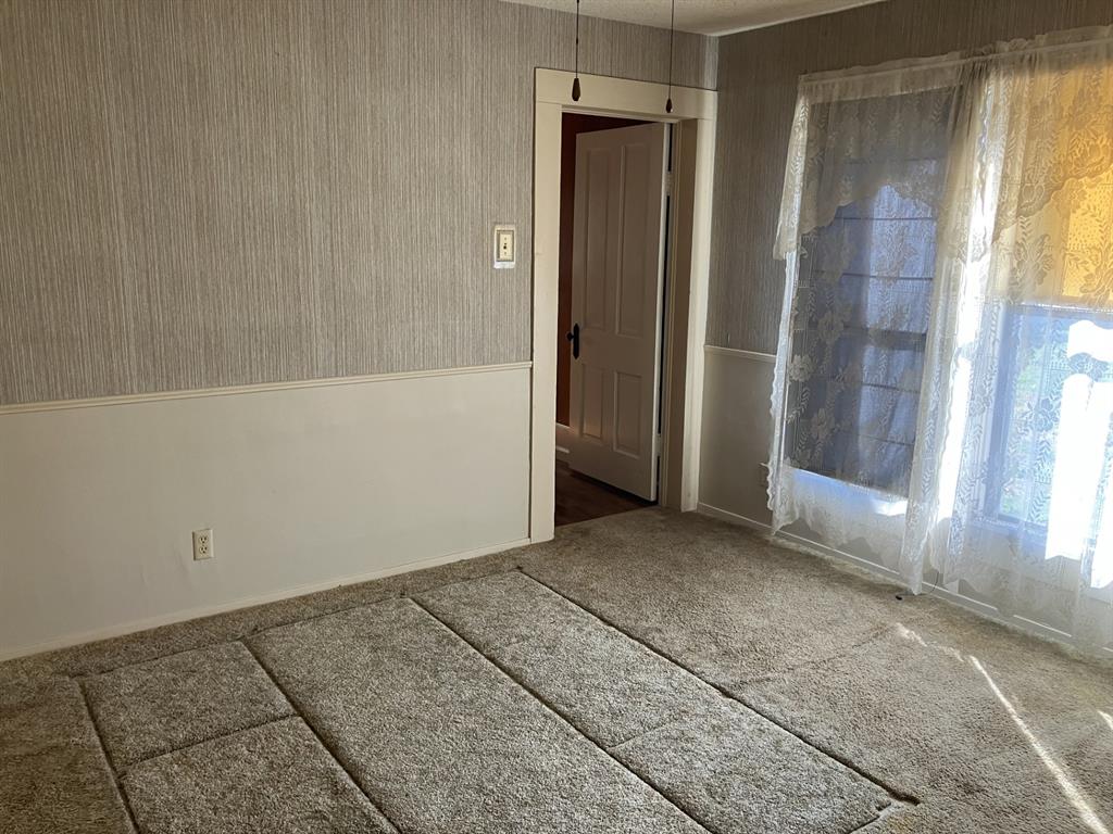 109 N Foley Street Property Photo 22